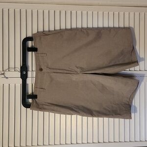 NICKLAUS MEN'S GOLF SHORTS SIZE 30